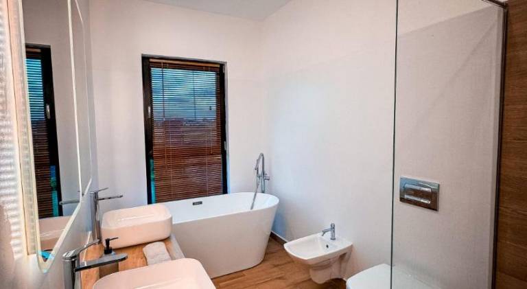 Charming villa with pool, hot tub & sauna | Pets are welcome — photo 2