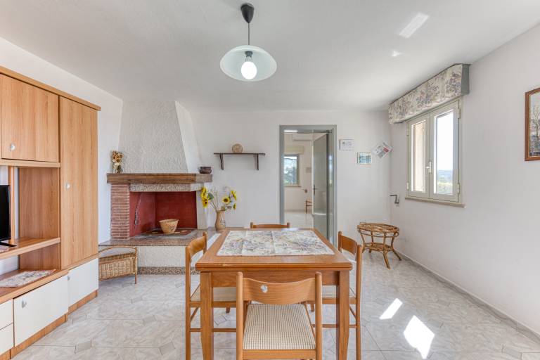 Apartment 'Villino Scapucci' with Sea View, Private Terrace and Air Conditioning — photo 5