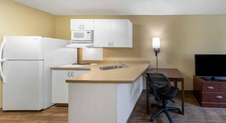 Extended Stay America Suites - Los Angeles - Burbank Airport — photo 3