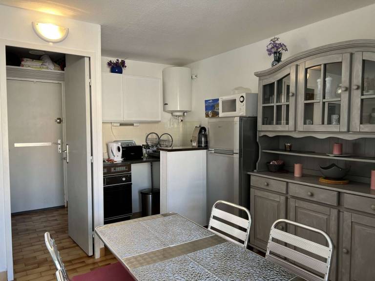 Studio with 1 room for 4 persons — photo 3