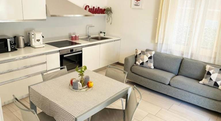 Holiday apartment with 2 rooms for 5 persons in Alba Adriatica
