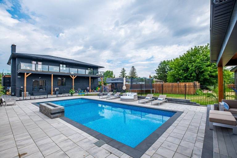 Casa Kingsview Village