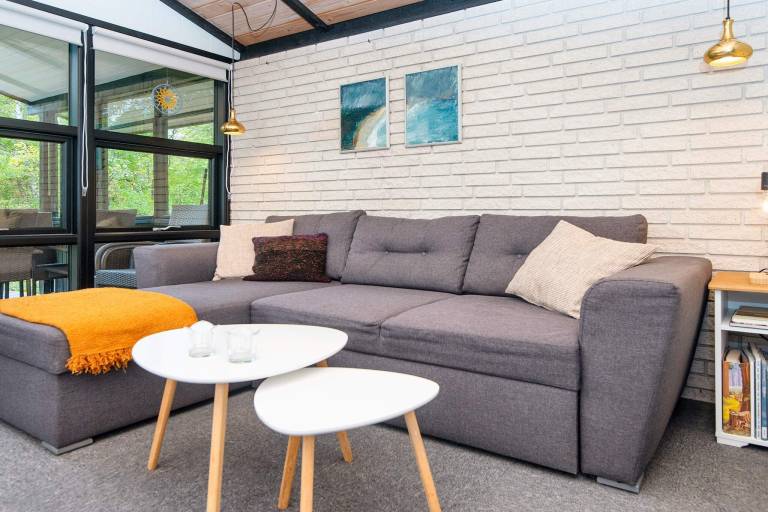 House with yard & terrace | Pet-friendly — photo 5