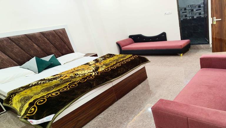 Hotel KW Residency