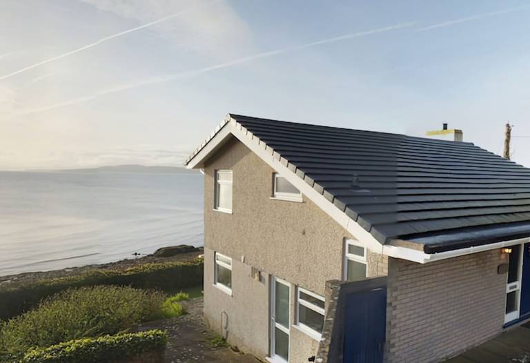 House  Moelfre
