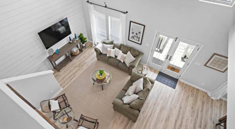 Fully equipped spacious vacation home with barbeque, private pool & garden | Suitable for remote work | Pets are welcome — photo 5