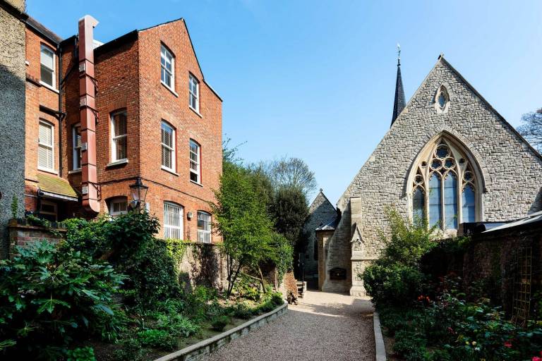 Charming Hampstead Apartment