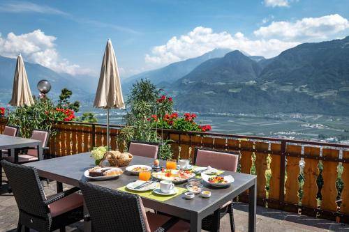 Holiday apartment with patio, pool & grill | Suitable for remote work | Dogs allowed — photo 2
