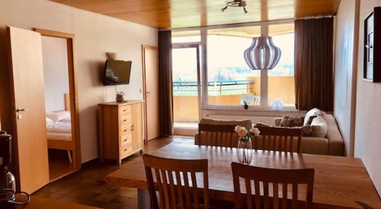 Holiday apartment with sauna, yard & pool — photo 3