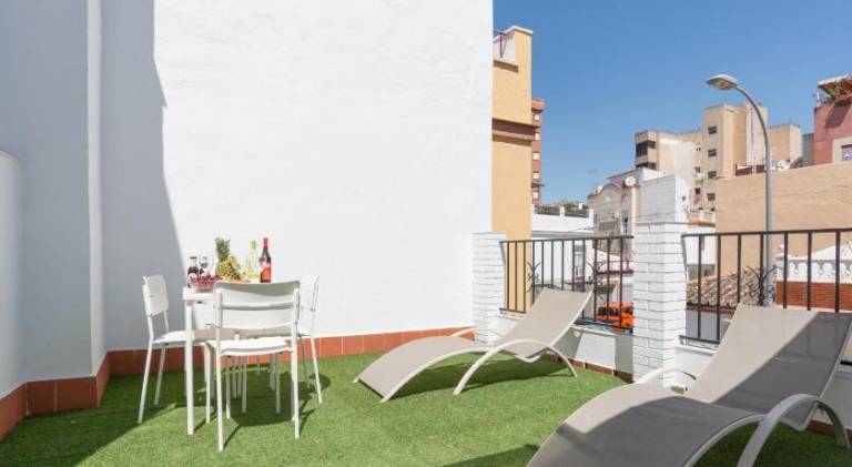 Beautiful apartment with terrace | Next to Plaza de la Merced | Dogs allowed in Málaga