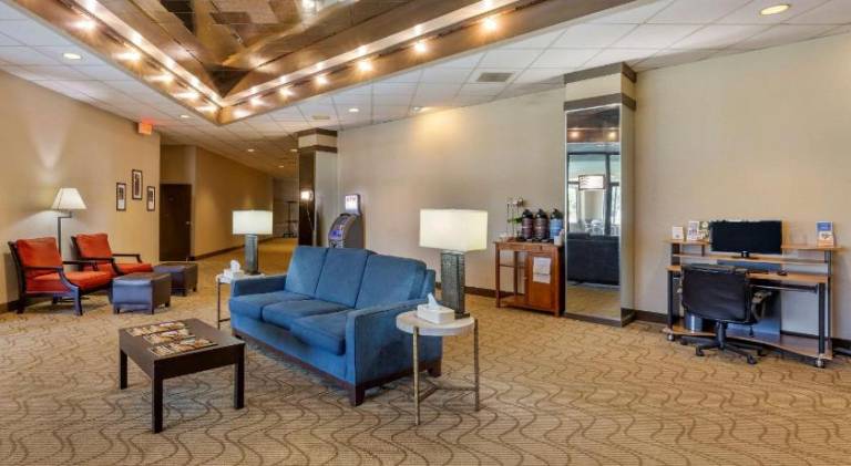 Comfort Inn Alliance — photo 2