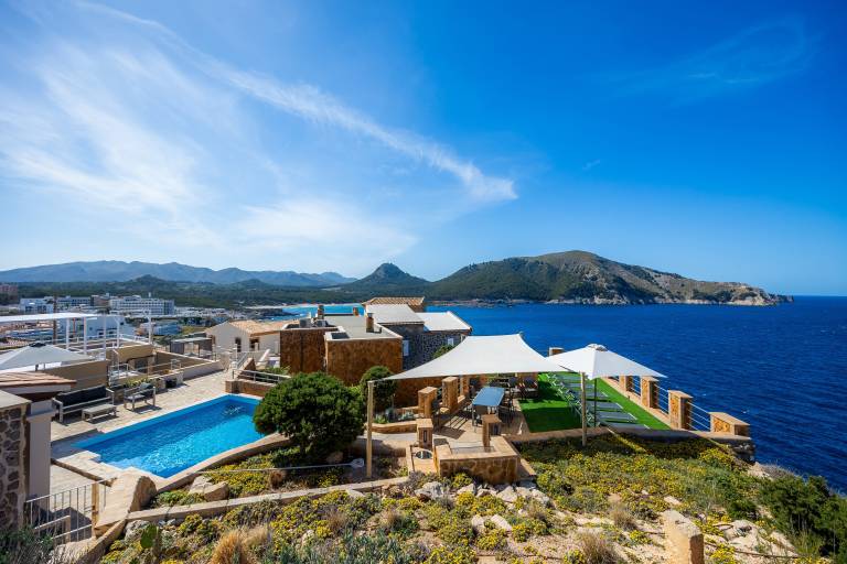 Country House 'Can Eolo' with Sea View, Wi-Fi and Air Conditioning in Capdepera