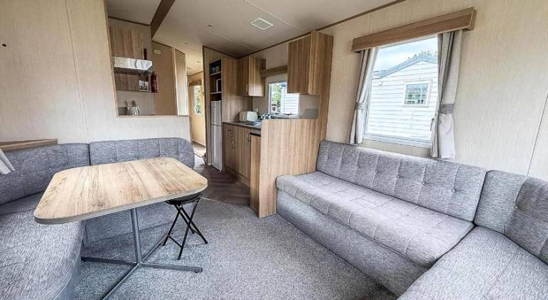 8 Berth Caravan At California Cliffs By Scratby Beach In Norfolk Ref 5Oo42K — photo 2