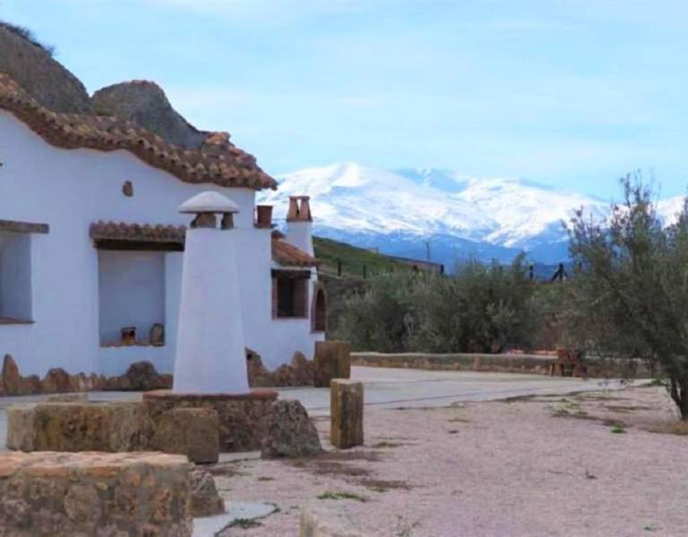 Country House 'Los Cerezos' with Shared Pool, Wi-Fi and Air Conditioning in Granada