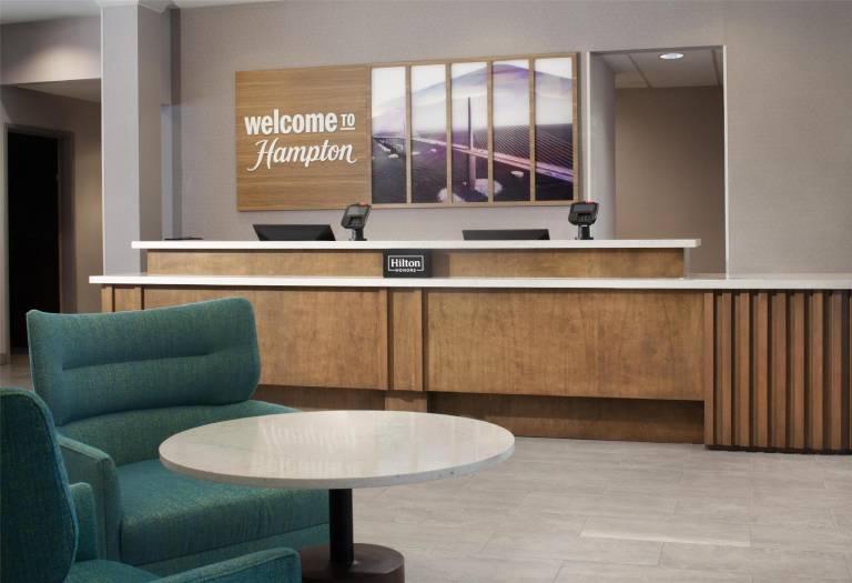 Hampton Inn & Suites Tampa-North — photo 4