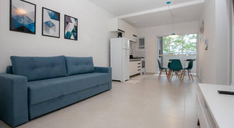 Apartamento Ubatuba, AR, Varanda Gourmet, Piscinas e 300mt Praia — photo 2