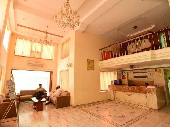Hotel Aditi By WB Hotels — photo 4