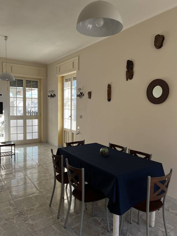 Rental apartment with yard, grill & patio | Beach view — photo 4