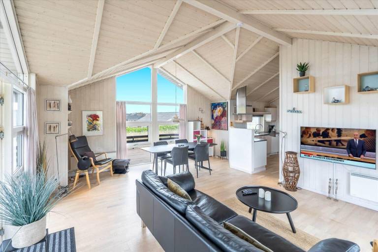 House with terrace, barbeque & hot tub | Next to the beach | Pets allowed — photo 2