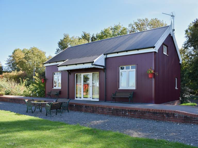The Station E5336