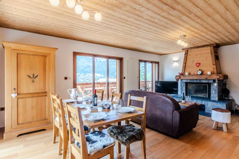 Chalet L'Ourson Blanc Morzine - 3 rooms renovated cabin with dominant view of the village in Morzine
