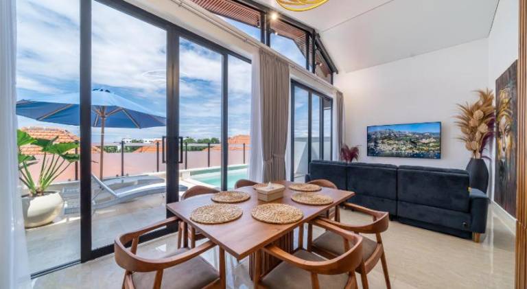Spacious villa with pool | Pet-friendly — photo 2