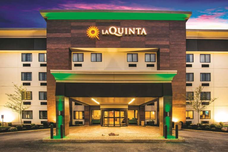 La Quinta Inn & Suites by Wyndham Cincinnati NE - Mason in Mason, OH