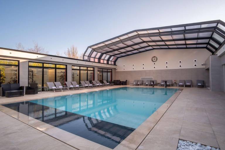 KYRIAD PRESTIGE LYON EST - Saint Priest Eurexpo Hotel and SPA — photo 3