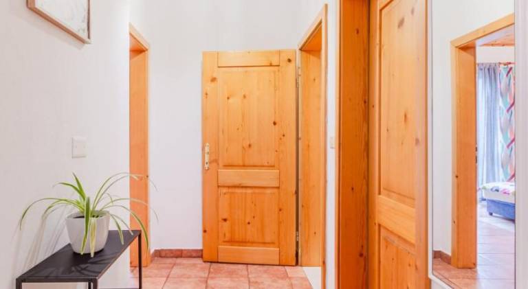Holiday apartment with 2 rooms for 6 persons — photo 4