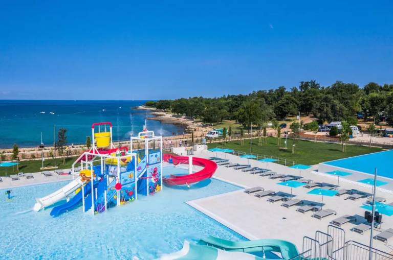 Camping Park Umag - Mobil Home Classic 3 Rooms 4 adults 2 children up to 12 years old — photo 3