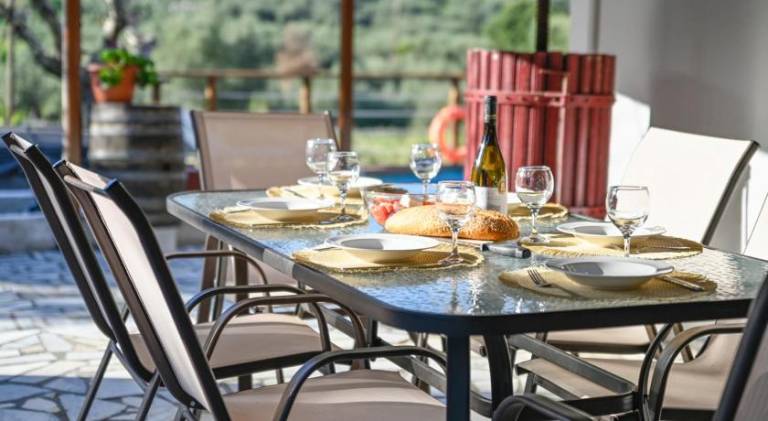 Fully equipped vacation home with barbeque, terrace & yard | Pets are welcome — photo 5
