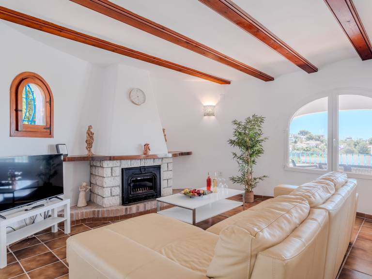 Fully equipped house with yard, terrace & private pool | Beach nearby | Good for workation | Pets allowed — photo 3