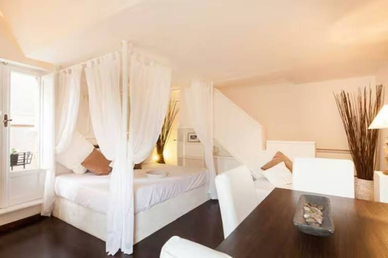 Ferienwohnung in Rione V Ponte, Latium, Italien