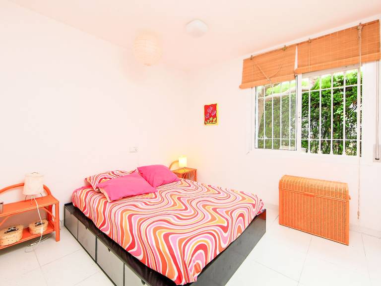 Child-friendly vacation home with patio, private pool & garden | Pet-friendly — photo 4