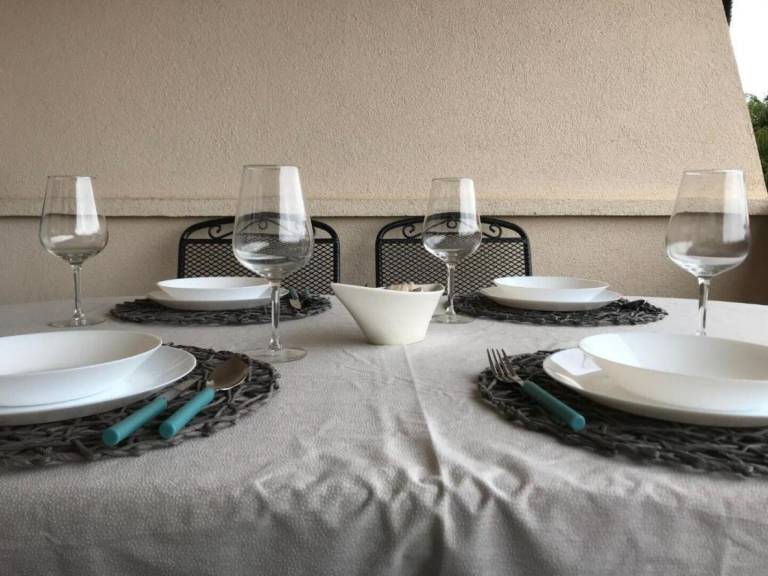 Fully equipped holiday apartment with terrace | Garden view | Next to the beach | Pets are welcome — photo 4