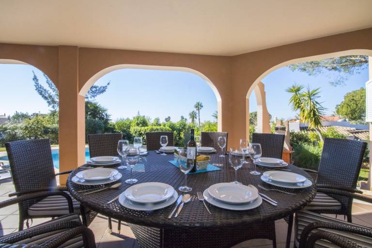 Villa with garden, grill & private pool — photo 3
