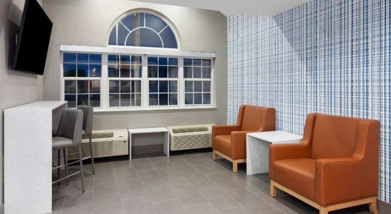 Microtel Inn & Suites by Wyndham Janesville — photo 5