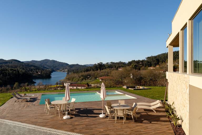 Country House 'Quinta dos Anjos - Gerês' with Lake View, Wi-Fi and Air Conditioning — photo 3