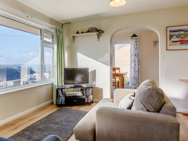 Cottage with 2 rooms for 4 persons — photo 3