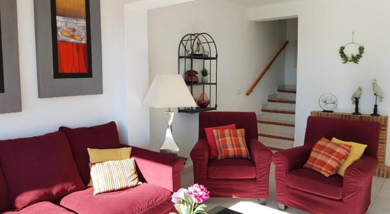 Rosalalinda - cosy semi-detached home with sea views and large terrace — photo 2