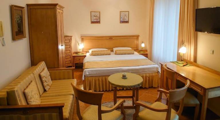 Holiday apartment with pool in Sveti Vlas
