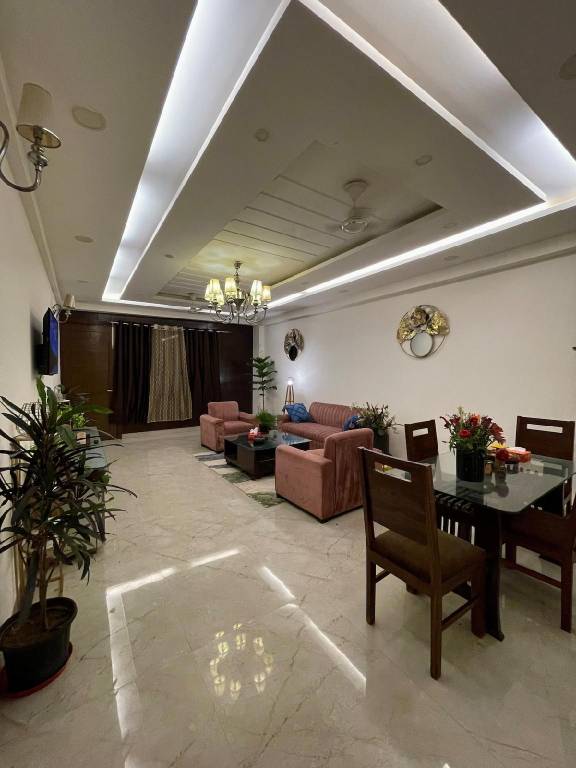 Apartment Sainik Farm