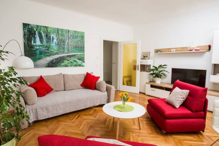 Modern Apartment in the Heart of Zagreb, 57 sqm, Air Conditioning — photo 4