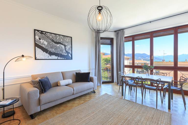 Fully equipped rental apartment with yard | Pets allowed in Stresa