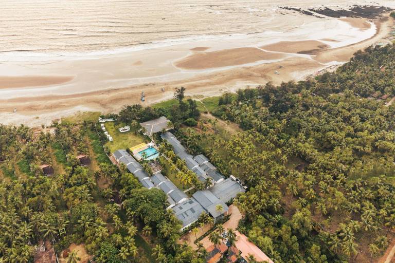 Foxoso La Beach Resort & Spa, Goa in Morjim