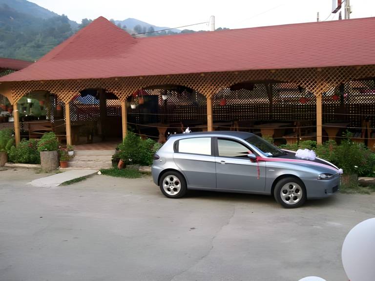 Bed and breakfast  Căpățânenii Ungureni