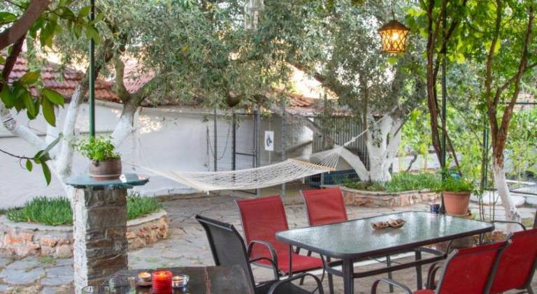 Villa with grill, terrace & garden — photo 4