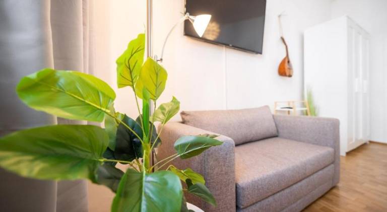 Holiday apartment with patio | Near Zwinger — photo 4