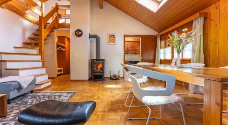 Rental apartment with 2 rooms for 6 persons in Wilderswil