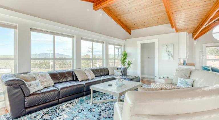 Pleasant vacation home | Next to the beach | Pets are welcome in Tillamook, OR